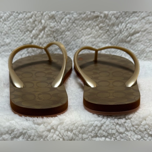COACH Women's Size 9 B Zak Flip Flops Gold Signature Rubber Slides - Picture 4 of 10